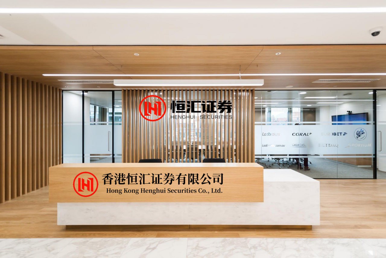 股票 杠杆原理APP下载 哺乳期的宝妈们，是否也曾面临这样的困扰：想催乳却怕暴力通乳伤乳腺，想回乳又担心堵奶引发不适？其实，催乳和回乳的核心是 “温和疏通 + 科学引导”，选对方式就能少走很多弯路。我们的哺乳期乳腺双护服务，从宝妈需求出发，打造全周期乳腺养护：催乳环节：先评估乳腺状态，判断是堵奶影响泌乳还是喂养...